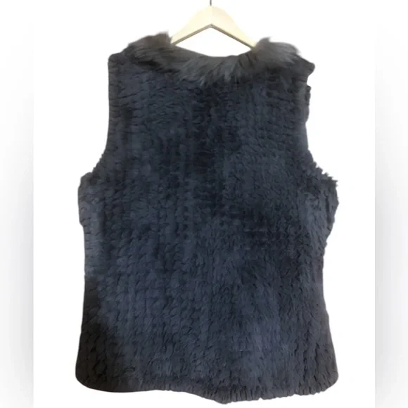 Women’s Dolce Cabo Faux Fur Vest - Picture 2 of 4